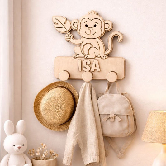 Kapstok aap met naam voor jungle thema kinderkamer