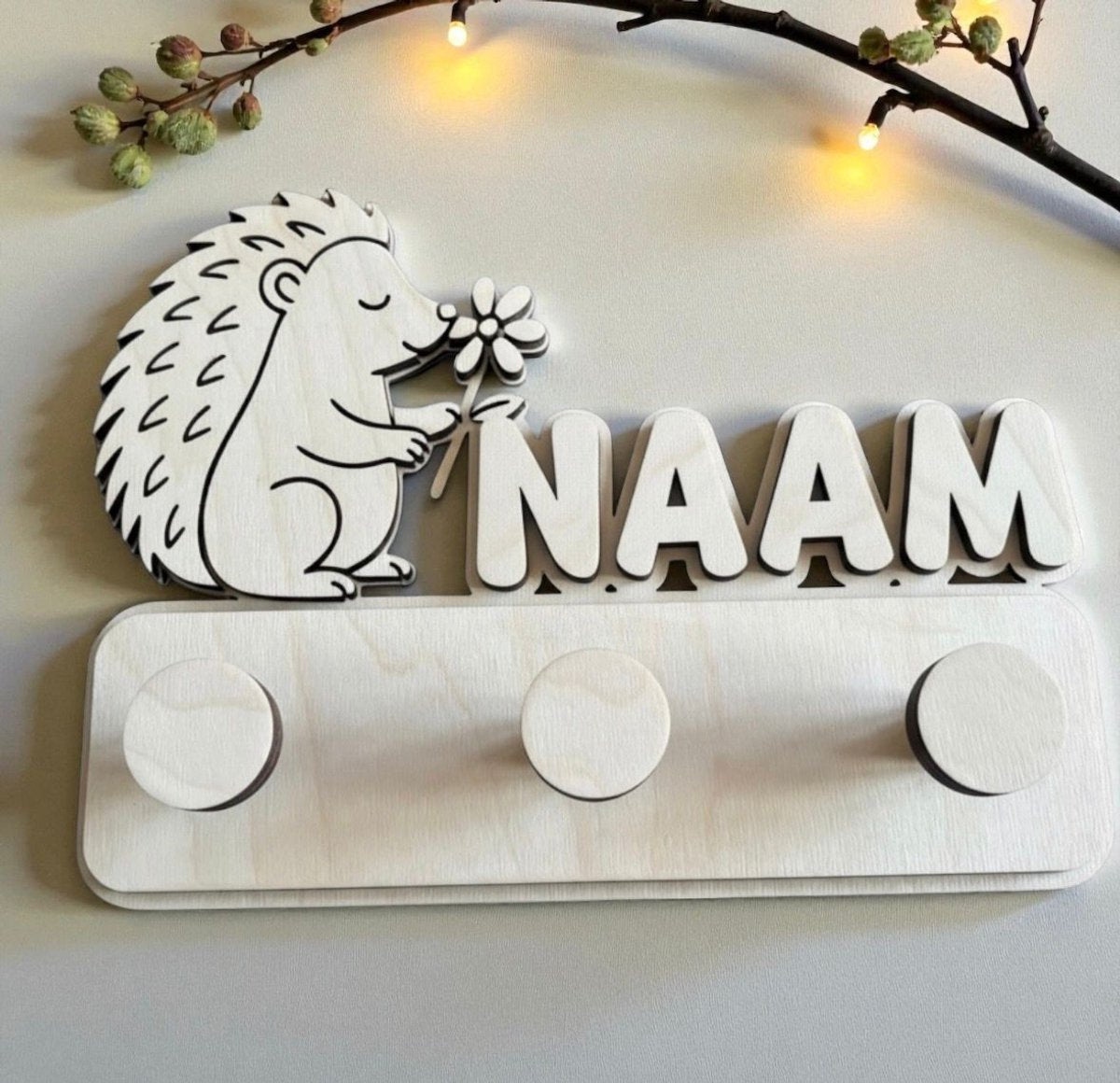 Gepersonaliseerde kapstok met egel voor baby- en kinderkamer