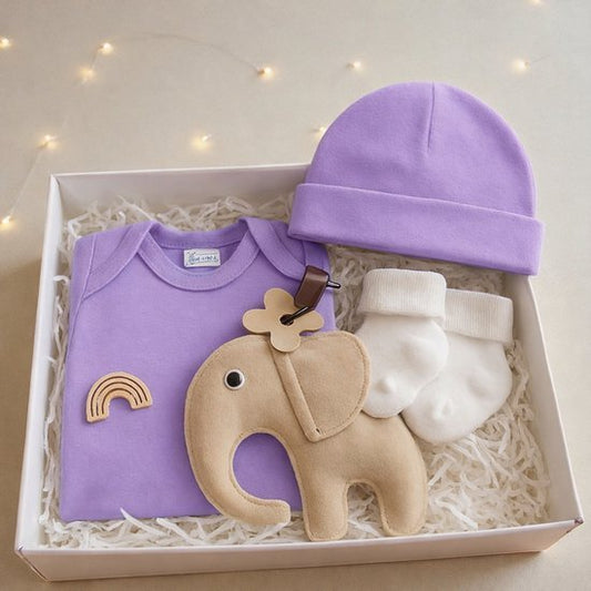 Kraamcadeau unisex origineel – Luxe Baby Giftset in Brievenbusdoos – Rompertje, Babymutsje, Sokjes & Knuffel/Tutpop Olifant – Perfect Babyshower & Gender Reveal Cadeau - Blij Eitje