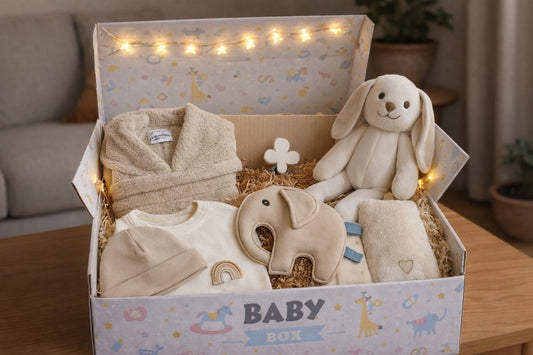 Kraamcadeau Unisex - Badjas, Knuffel, Mutsje & Meer